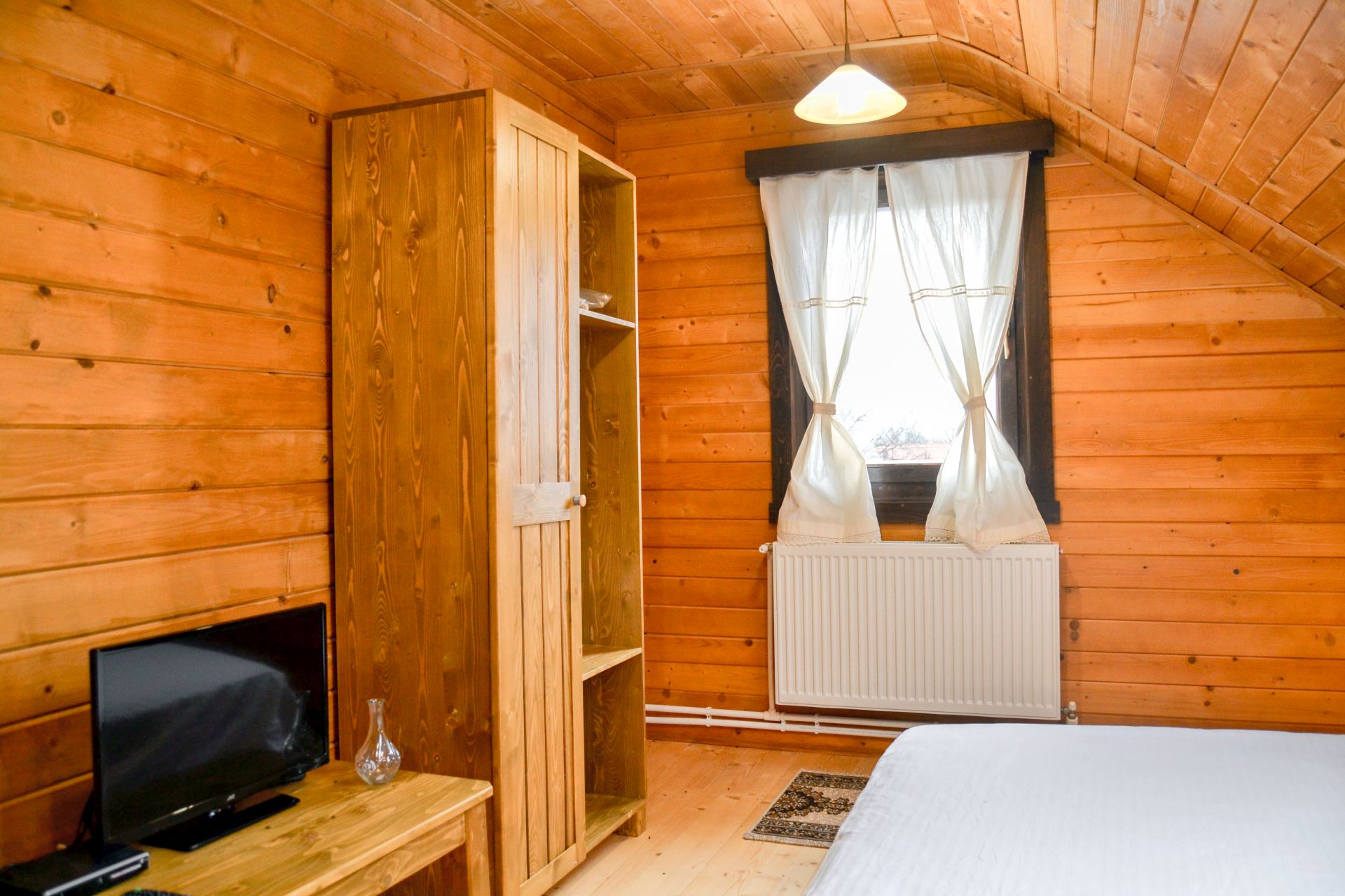 Camere si Facilitati